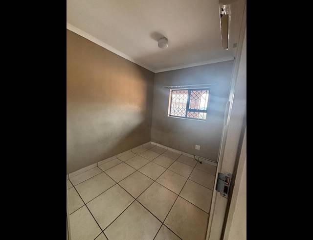 2 BEDROOM PROPERTY TO RENT IN ARBORETUM